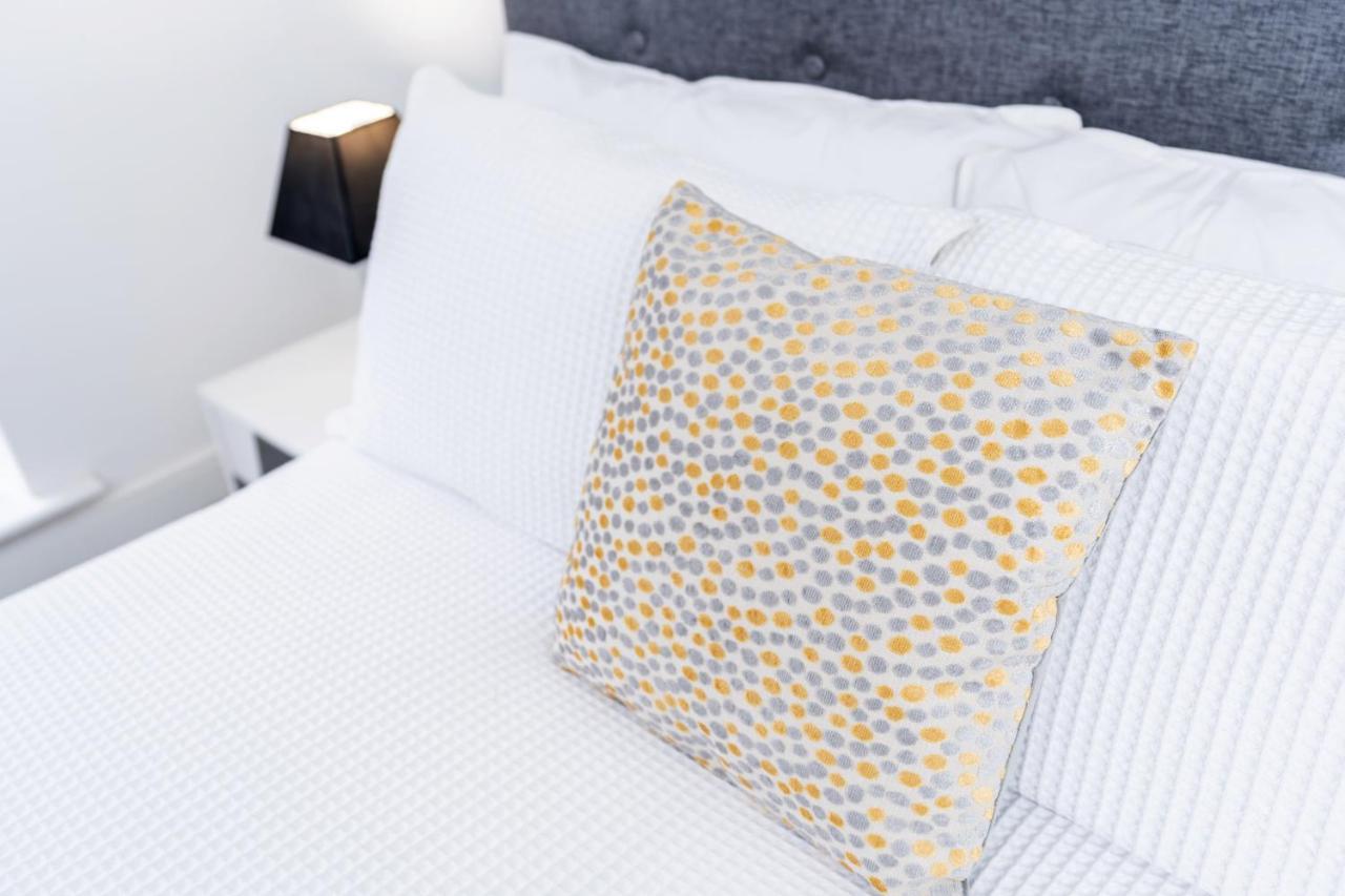 Walking Distance To Centre, Close To Hospitals And Universities Manchester