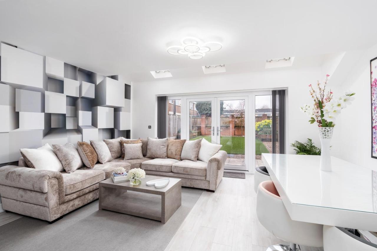 Walking Distance To Centre, Close To Hospitals And Universities Holiday home